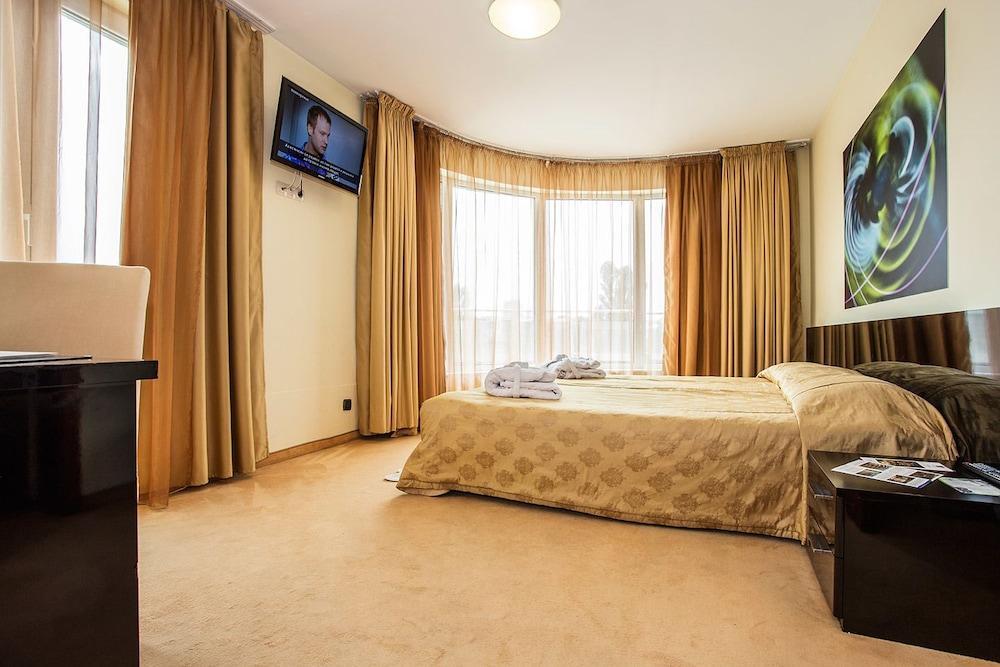 Europe Hotel 4*